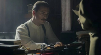 Pera Palas'ta Gece Yarısı'nın Atatürk'ü canlandıran Hakan Dinçkol kimdir, kaç yaşında, nereli? Hakan Dinçkol hayatı ve rol aldığı yapımlar