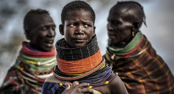 Pigme halkının ilginç gelenekleri: erkeklerin kabusu oldu!