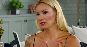  Pınar Altuğ'un estetiksiz hali görenleri hayrete düşürüyor