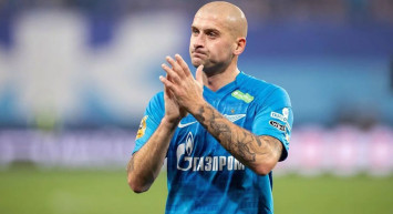 Rusya - Ukrayna savaşı sonrasında Zenit'ten ayrılan Ukraynalı Yaroslav Rakitskiy'i Başakşehir transfer etti!