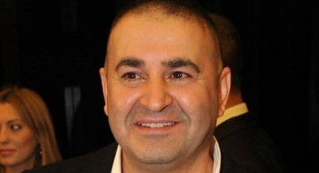 Şafak Sezer kimdir?