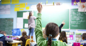 Samsun'da Öğrencilerin Tayt Giymesini İsteyen Öğretmen Tutuklandı