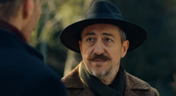 Şehsuvar Aktaş'ın acı günü! Babası ile üvey annesini kaybetti