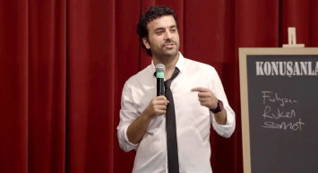 Sevgilisini başka bir kadınla çıplak bastı! Hasan Can Kaya öyle bir soru sordu ki kadın gülme krizine girdi!