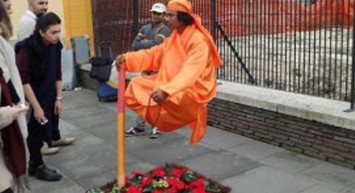 Sihirbazlık gösterilerinin arkasındaki sır nedir? Havada duran adamın sırrı çözüldü