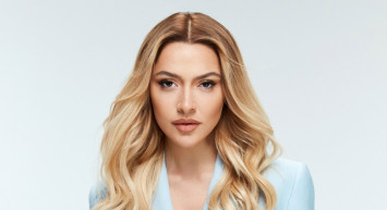 Sır gibi saklıyordu: Hadise'nin erkek kardeşini görenler şaşkınlıklarını gizleyemedi! ''Erkek versiyonu gibi!''