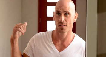 Sıra Johnny Sins'te! Ünlü Oyuncu Uzayda Yetişkin Filmi Mi Çekecek?