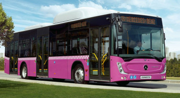 Şoförden Hamile Kadına Çirkin Sözler! 'Kucağıma mı Alayım?'