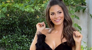 Sokağa Üstsüz Çıkan Ünlüler Kervanına Demet Özdemir'de Katıldı