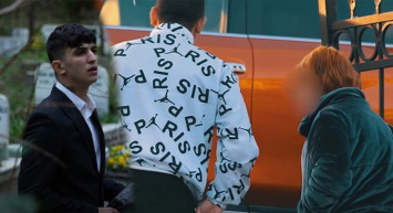 Sosyal medya fenomeninden ahlaksız teklif! Genç kızlara ‘benimkini yer misin’ dedi