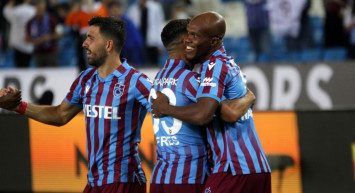 Sporting Lizbon, Trabzonsporlu Anastasios Bakasetas'ı Transfer Etmek İstiyor!