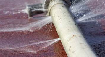 Su borusu patlayınca tüm gerçekleri gördüler