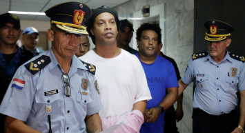 Suç İşleyip Hapse Girmiş Yıldız Futbolcular!