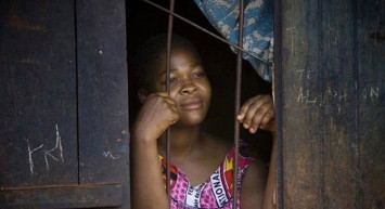 Tecavüze uğramasın diye genç kızların göğüslerine...