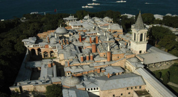 Topkapı Sarayı’nı Kim Yaptırdı?