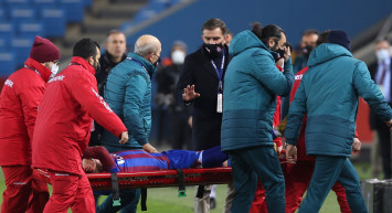 Trabzonspor Abdülkadir Ömür'ün Sakatlığını Açıkladı