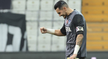 Trabzonsporlu Uğurcan Çakır Süper Lig'in En Değerli Futbolcusu Oldu!