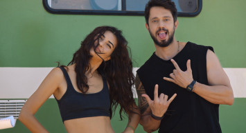 Tuba Büyüküstün ile öpüşme sahneleri olay olmuştu: Murat Boz'dan bomba itiraf! ''Beni sinirlendirdi''