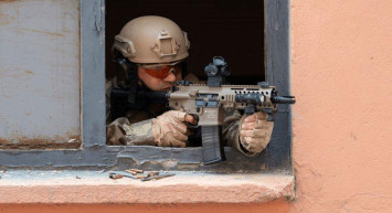 Türk Mühendislerin Eseri Yerli ve Milli Tüfek KCR556 Piyasada Tek!