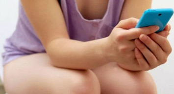 Tuvalete telefonla girerseniz bakın ne oluyor!