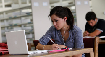 Üniversitelerden 100'lerce Kişilik Öğretim Görevlisi Personel Alımı