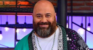 Ünlü şeften canlı yayında cinsellik itirafı! Somer Sivrioğlu anlattıklarıyla programı birbirine kattı