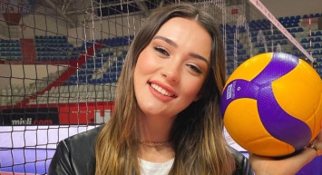 Ünlülerin yıllar sonra ortaya çıkan eski fotoğrafları