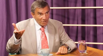 Üstün Dökmen'den skandal sözler! 'Başörtülü psikolog ve psikiyatr olamaz'