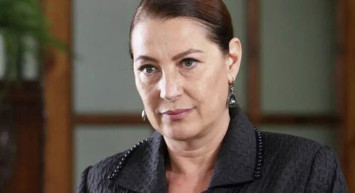 Vahide Perçin'in kızı bakın hangi oyuncu çıktı! Aynı dizide rol almışlar!