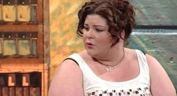 Verdiği kilolarla bilinen Çok Güzel Hareketler Bunlar’ın oyuncusu Pelin Öztekin’in bikinili pozuna yorum yağdı