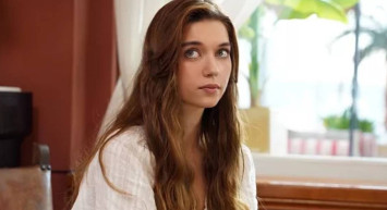 Yalı Çapkını setinden şok iddia: İşte Seyran diziden böyle ayrılacak…