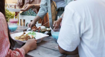 Yemeğe Tuz Yerine Gübre Attı: 24 Kişi Hayatını Kaybetti!