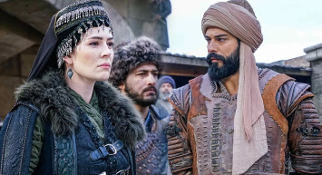  Yıldız Çağrı Atiksoy kimdir?