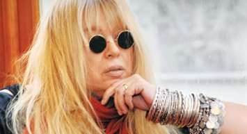 Zerrin Özer kimdir? 