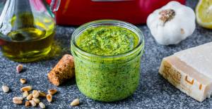 En Kolay Pesto Sosu Nasıl Yapılır? Pesto Sosu Tarifi