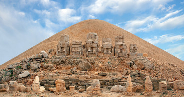 Gizemini Sır Gibi Saklayan Nemrut Dağı!