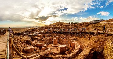Dünya'nın İlk Tapınağı: Göbeklitepe!