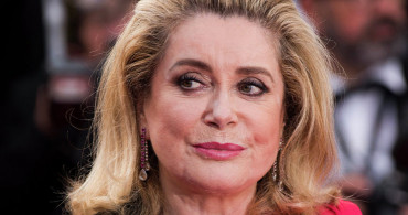 Catherine Deneuve Felç Geçirdi