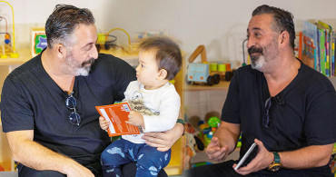 Cem Yılmaz Çocuklara Kitap Okudu