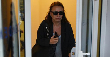 Demet Akbağ Hastane Çıkışı Görüntülendi