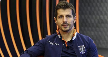 Emre Belözoğlu Kimdir?