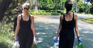 Gwyneth Paltrow, Maske ve Eldiveniyle Alışverişe Çıktı