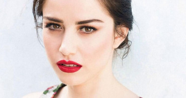 Özge Gürel'in Estetiksiz Hali Ortaya Çıktı Sosyal Medya Sallandı!