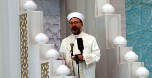 Ankara'da Sosyal Mesafeli Bayram Namazı