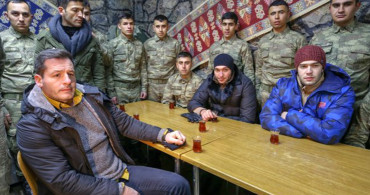Söz Dizisi Oyuncuları Irak Sınırında Mehmetçik İle Buluştu
