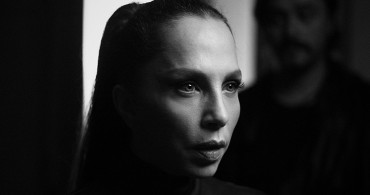 Sertab Erener Makyajsız Haliyle Dikkat Çekti