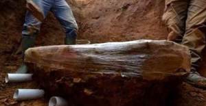 Kazı Yapan İşçiler Tabutta 2 Bin Yıllık Sikke Buldu