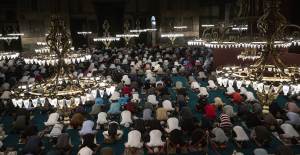 Ayasofya Camii'nde İlk Sabah Namazı