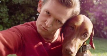 Kedi ve Köpekle Selfie Çekmeyi Nasıl Kolaylaştırırız?
