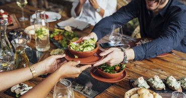 Dışarıda Yemek Yerken Dikkat Edilmesi Gerekenler